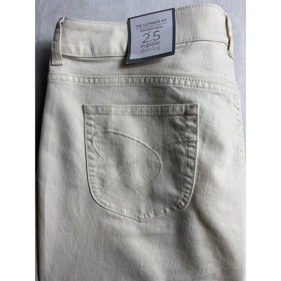 Chico's Platinum Denim Ivory Ultimate Fit Slim Leg Jeans Size 2.5 14 NWT - Picture 11 of 11